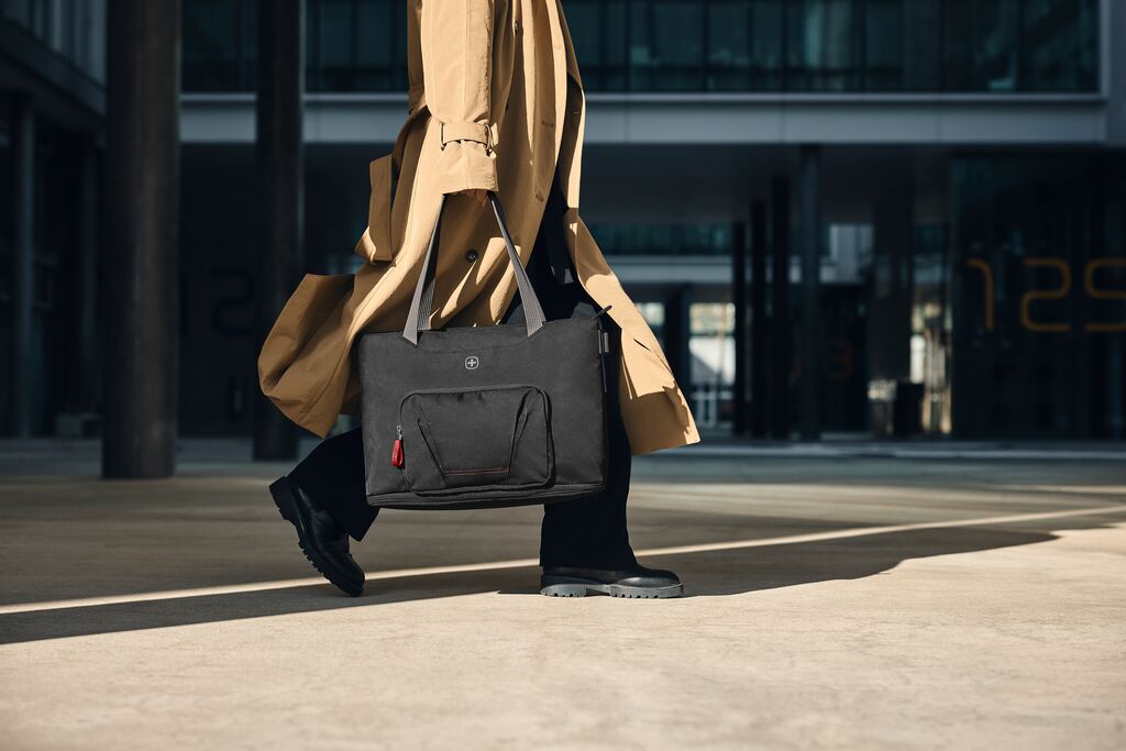 Wenger, Motion Deluxe Veske, 15.6" PC Veske med nettbrettlomme, Elegant Sort