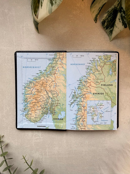 7.sans Adnotam, kartong grå 2026