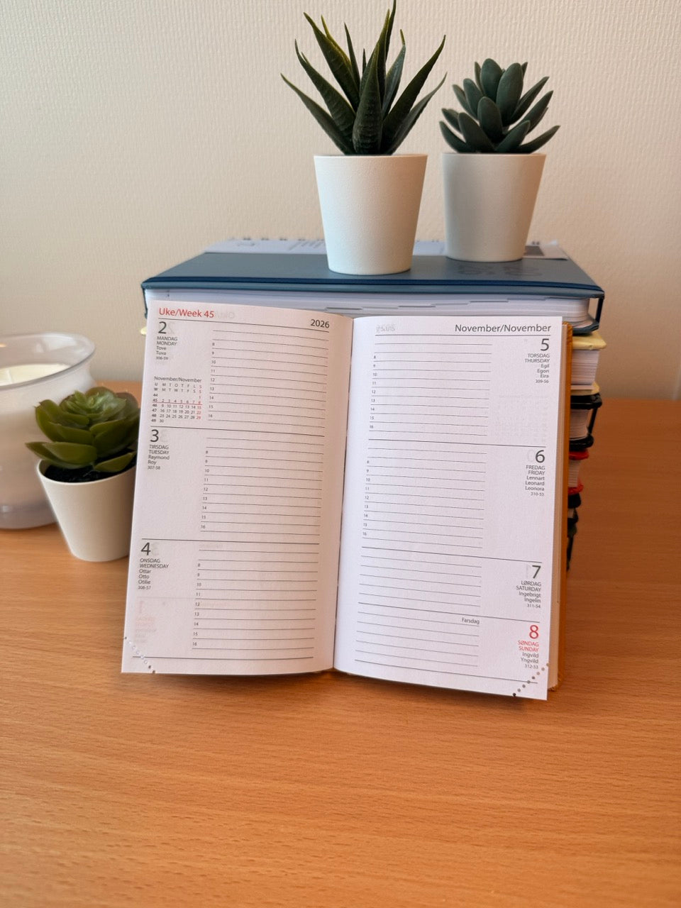 7.sans Datum, Innbundet kartong blå 2026