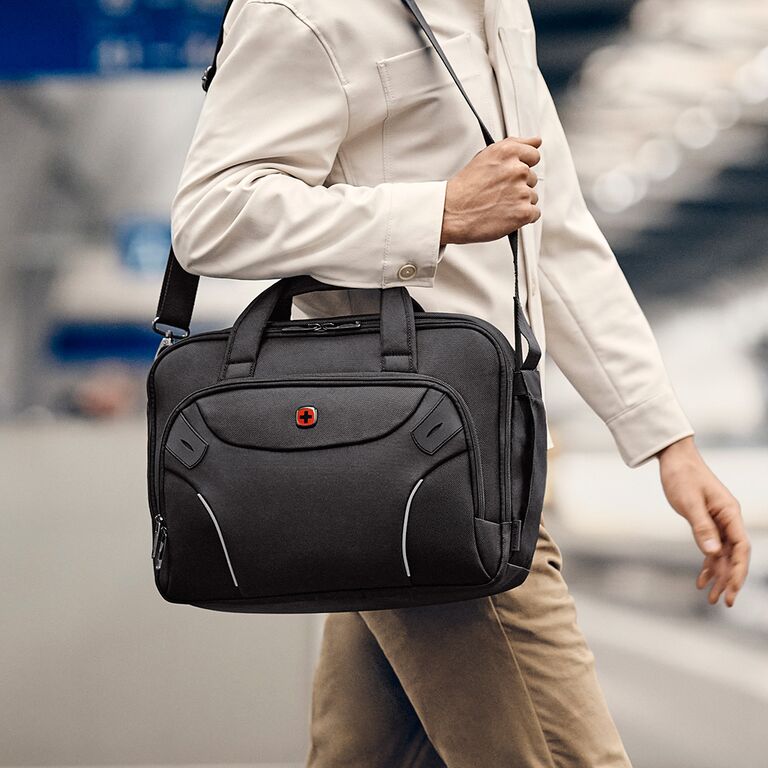 Wenger, Cosmic Brief, 14” - 16'' PC Brief PC-veske med nettbrettlomme, Sort